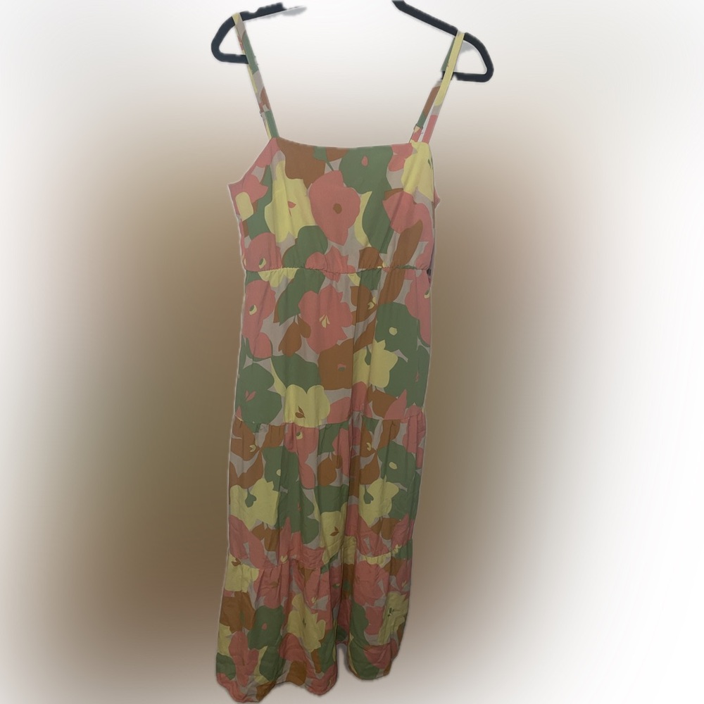 Sanctuary Dress Size small floral pattern smocked back adjustable straps NWT